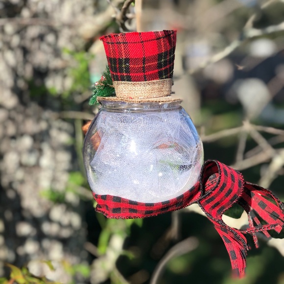 Snowman globe (terrarium planter) - Picture 3 of 4